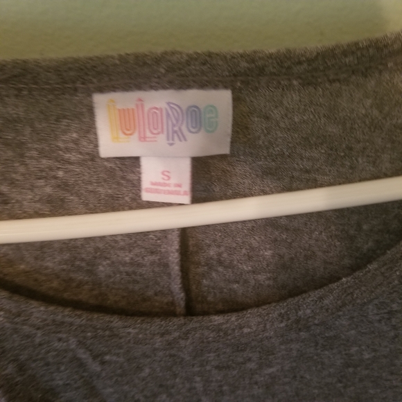 LuLaRoe Carly.  Loose-fitting gray dress.  S. - Picture 4 of 4